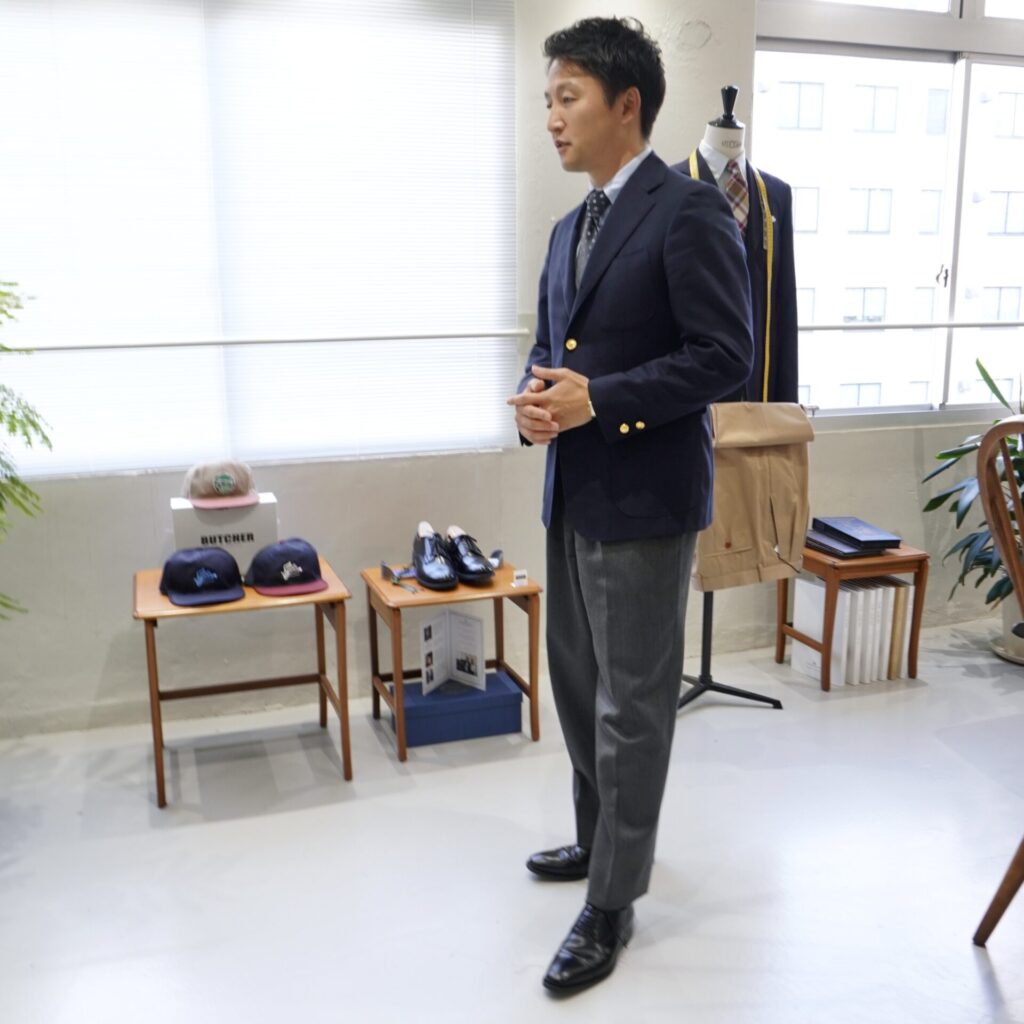 DSC03133 【名古屋 apartir】CANONICOカバートクロスで仕立てる、グレーオーダートラウザーズの魅力