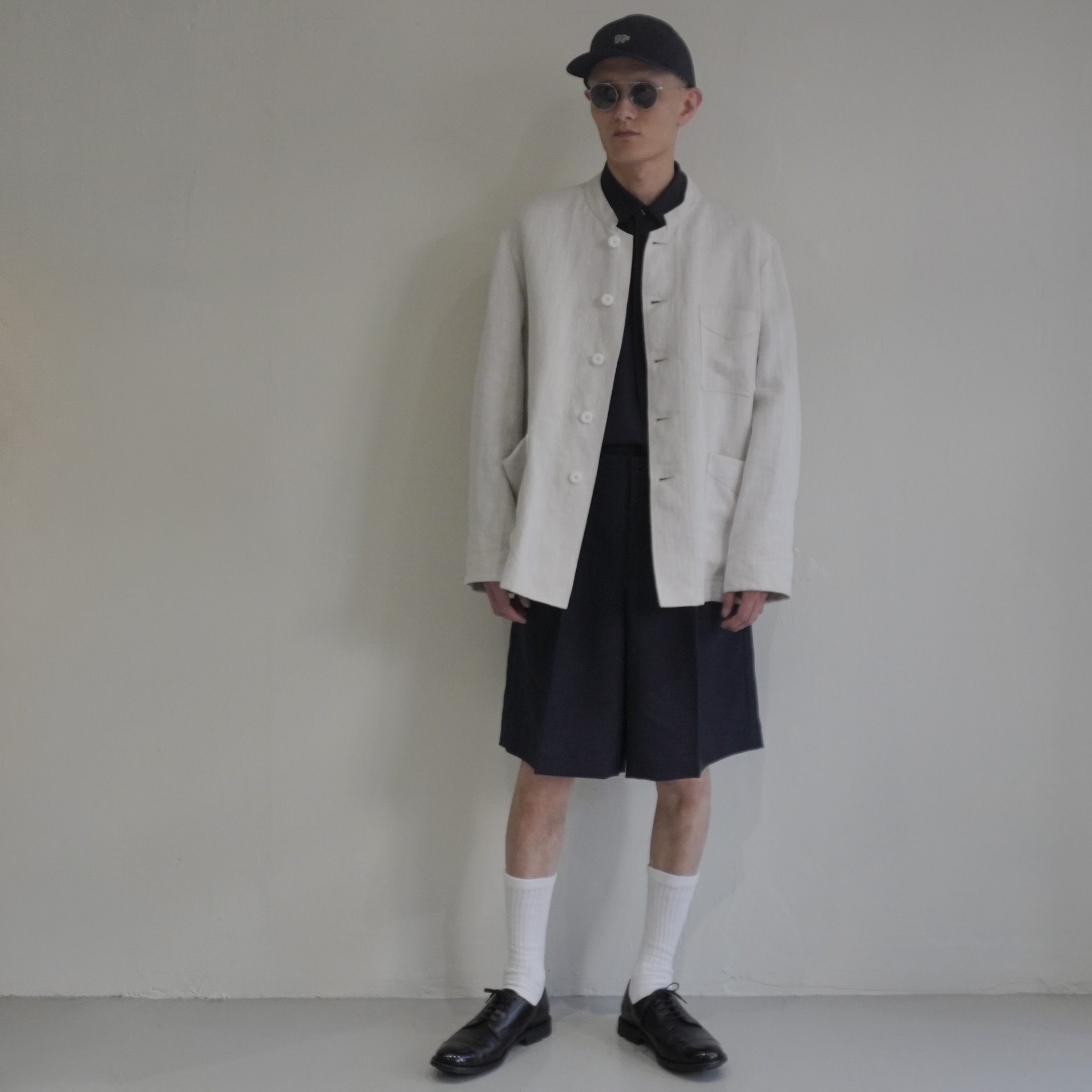 Scye Linen Herringbone Stand Collar Jacket_Clean but relaxed. Minimal but expressive.