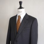 タフでエレガント——Canonico “Covert Cloth” スーツの魅力
