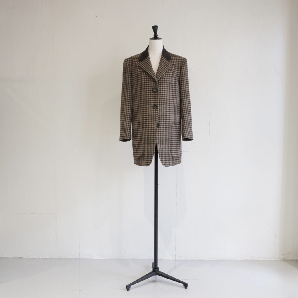 #apartir #アパルティール #WomensOrder #MadeToOrder #Jacotte #GunclubCheck #PaisleyLining #英国乗馬服 #ブリティッシュテイラーリング #名古屋オーダー #名古屋セレクトショップ #テーラーの美学