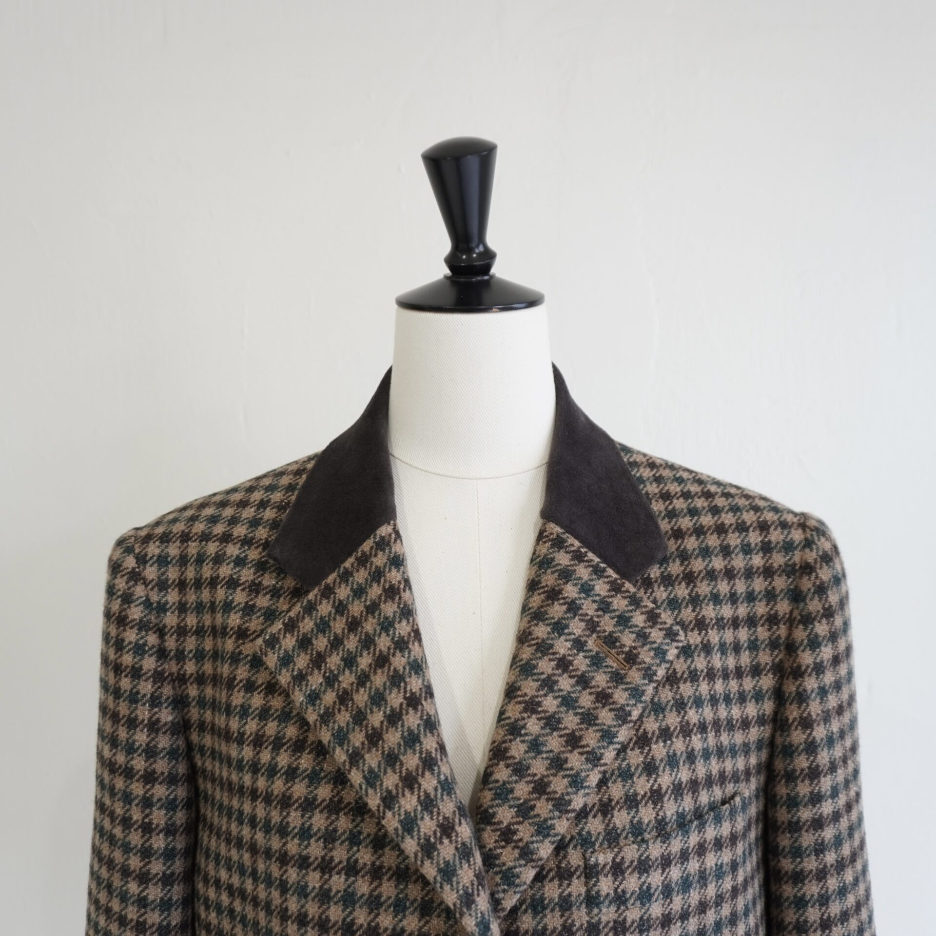 【ウィメンズオーダー “ジャコット”】英国乗馬服の歴史から紐解く、エレガンスの原点